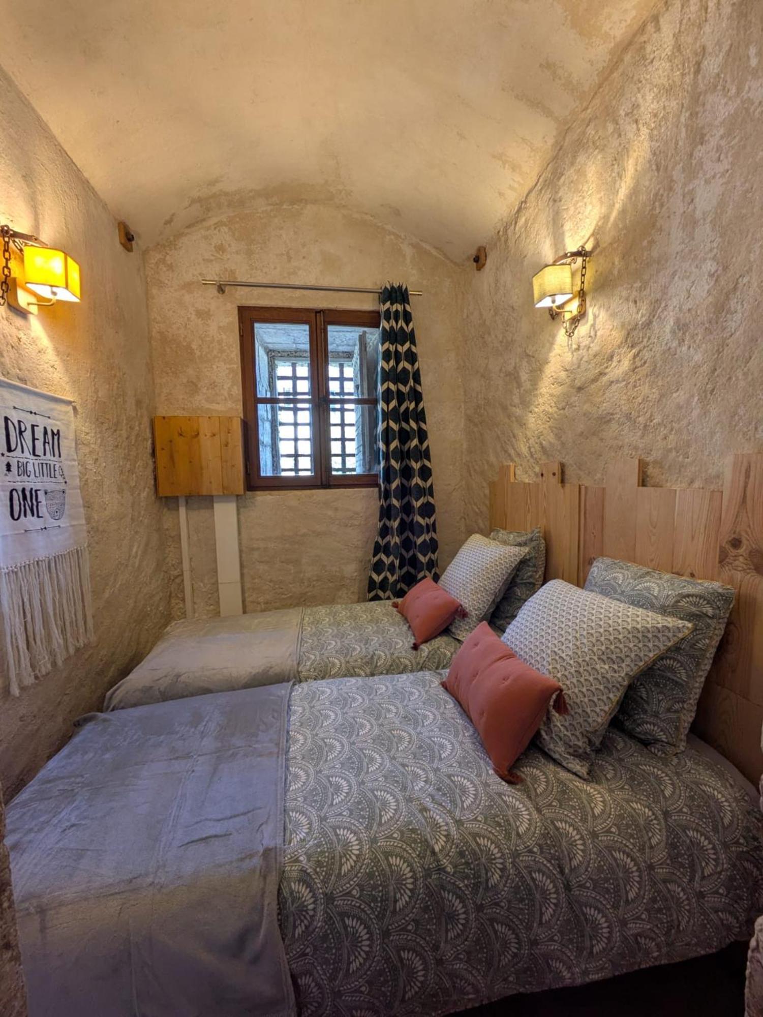 Apartment Le Donjon Beauvoir - Insolite Au Centre De Blois